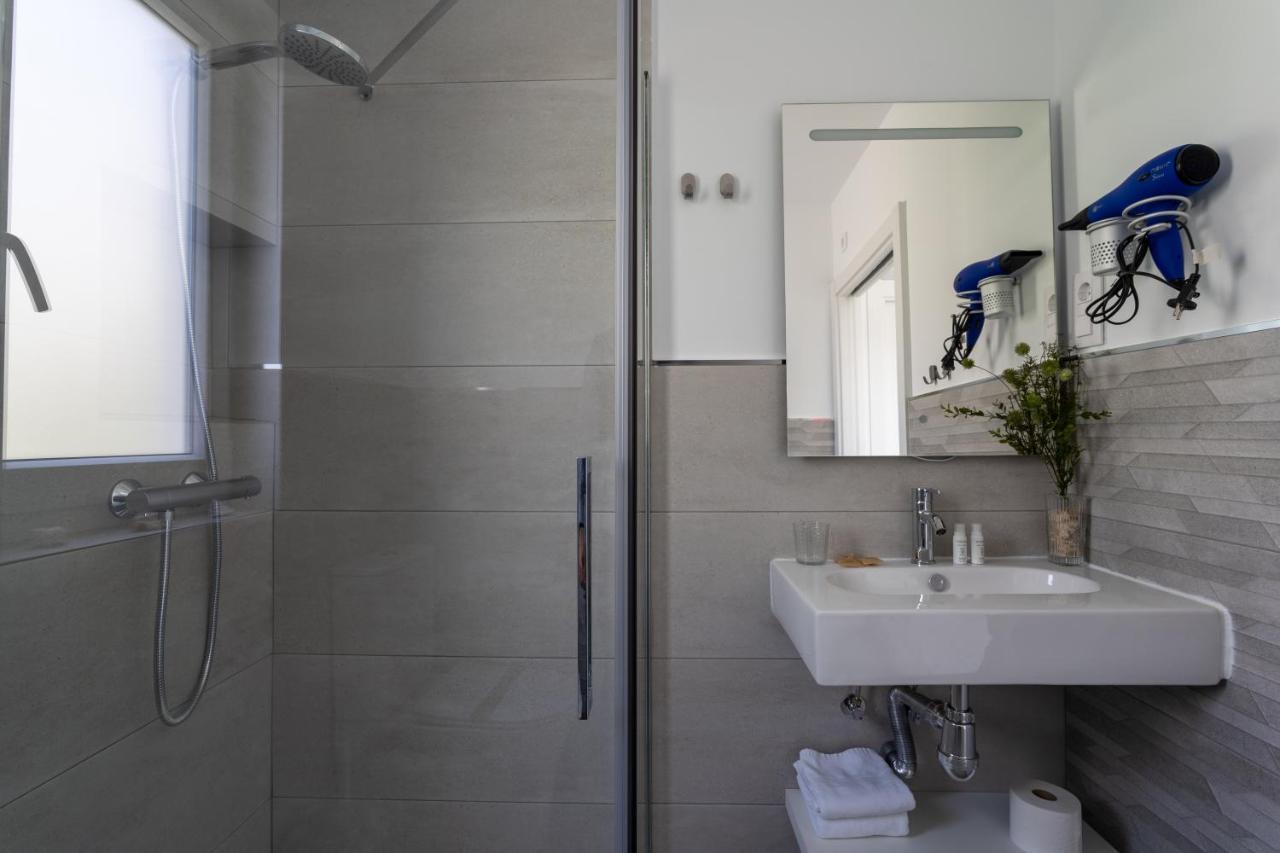 Solpor Galitrips - Apartamentos Corcubión Buitenkant foto