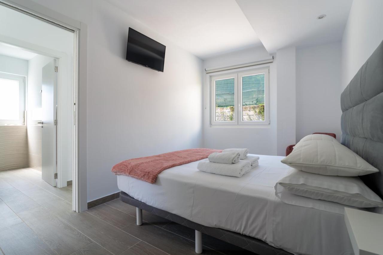 Solpor Galitrips - Apartamentos Corcubión Buitenkant foto