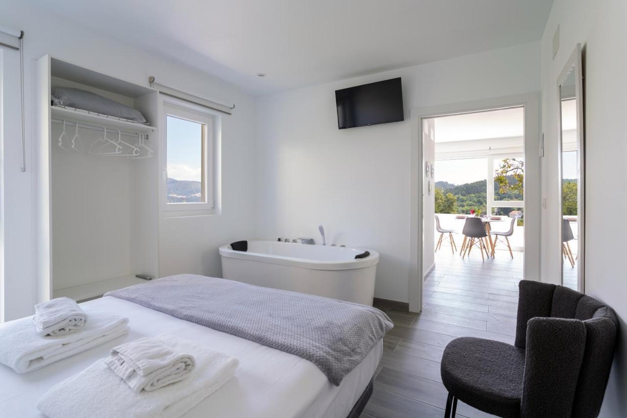 Solpor Galitrips - Apartamentos Corcubión Buitenkant foto