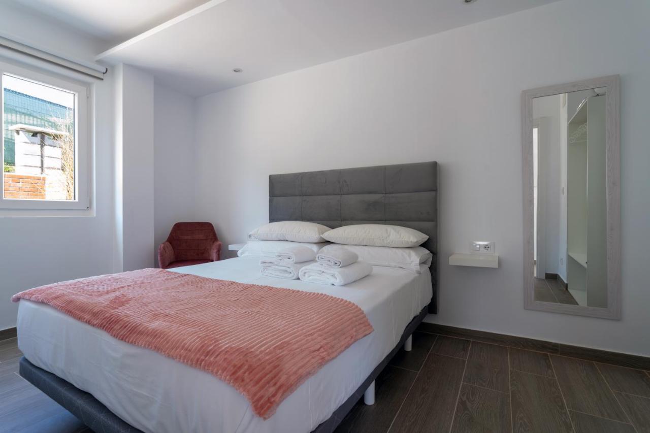 Solpor Galitrips - Apartamentos Corcubión Buitenkant foto